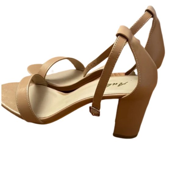 Amazon Shoes - Nude heels